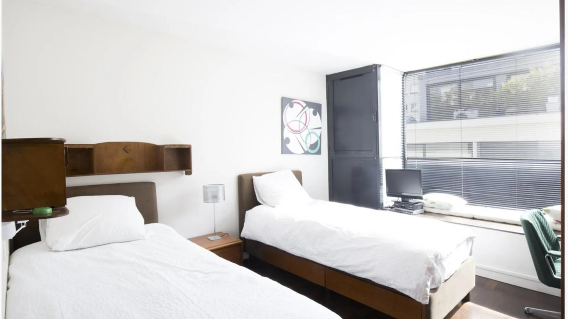 Maison D'Architecte De 6 Niveaux A Parigi 0*,  Francia