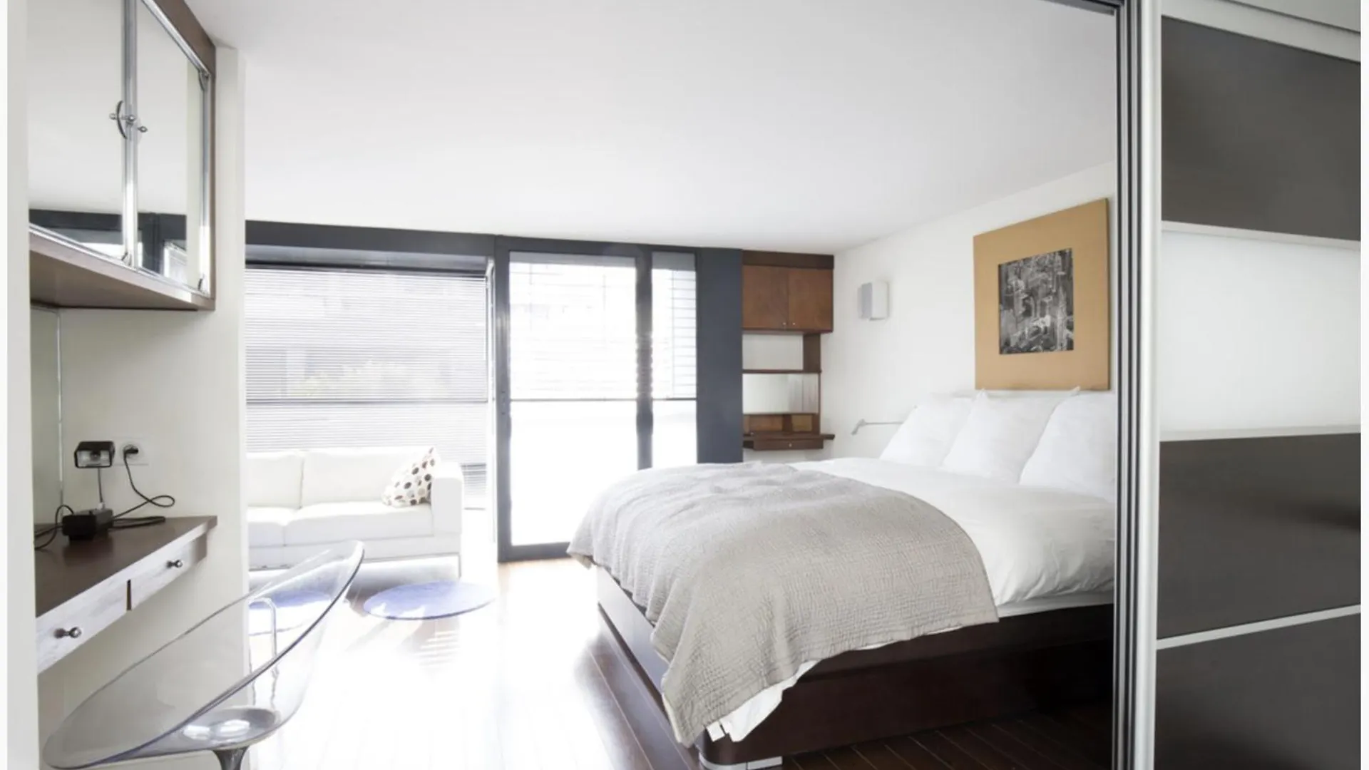 Maison D'Architecte De 6 Niveaux A Parigi 0*,  Francia