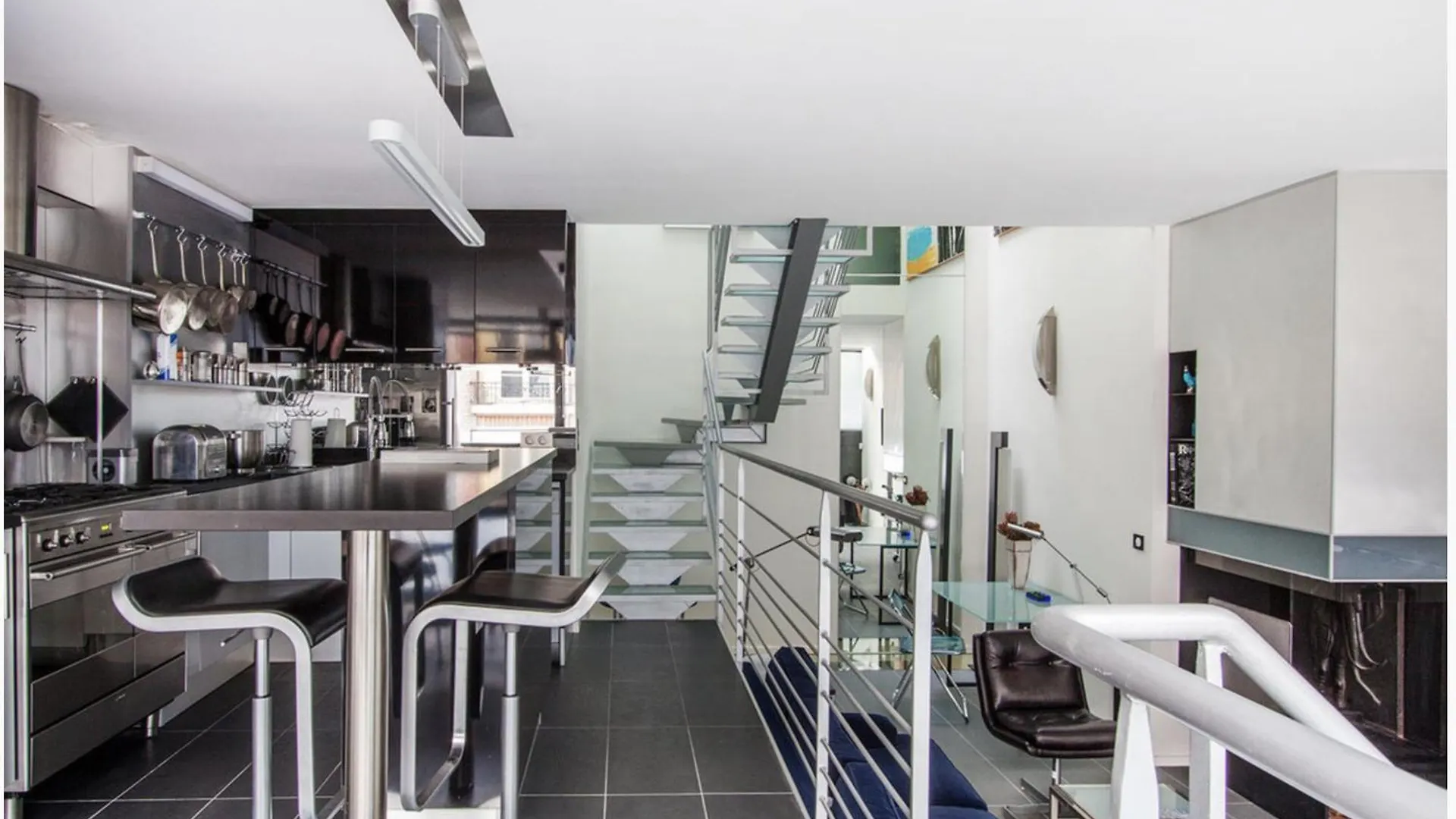 Maison D'Architecte De 6 Niveaux A Parigi Villa