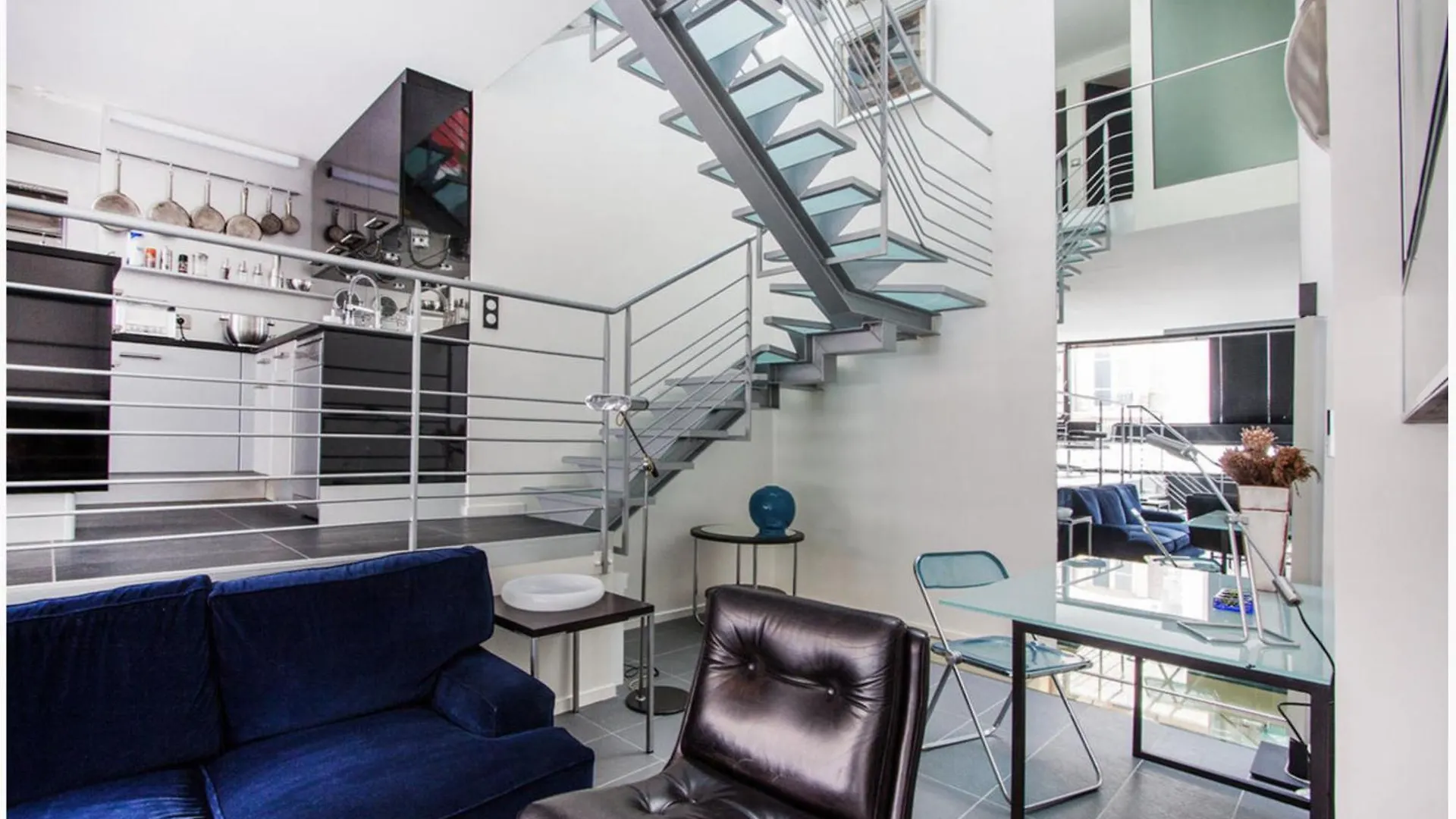 Maison D'Architecte De 6 Niveaux A Parigi Villa